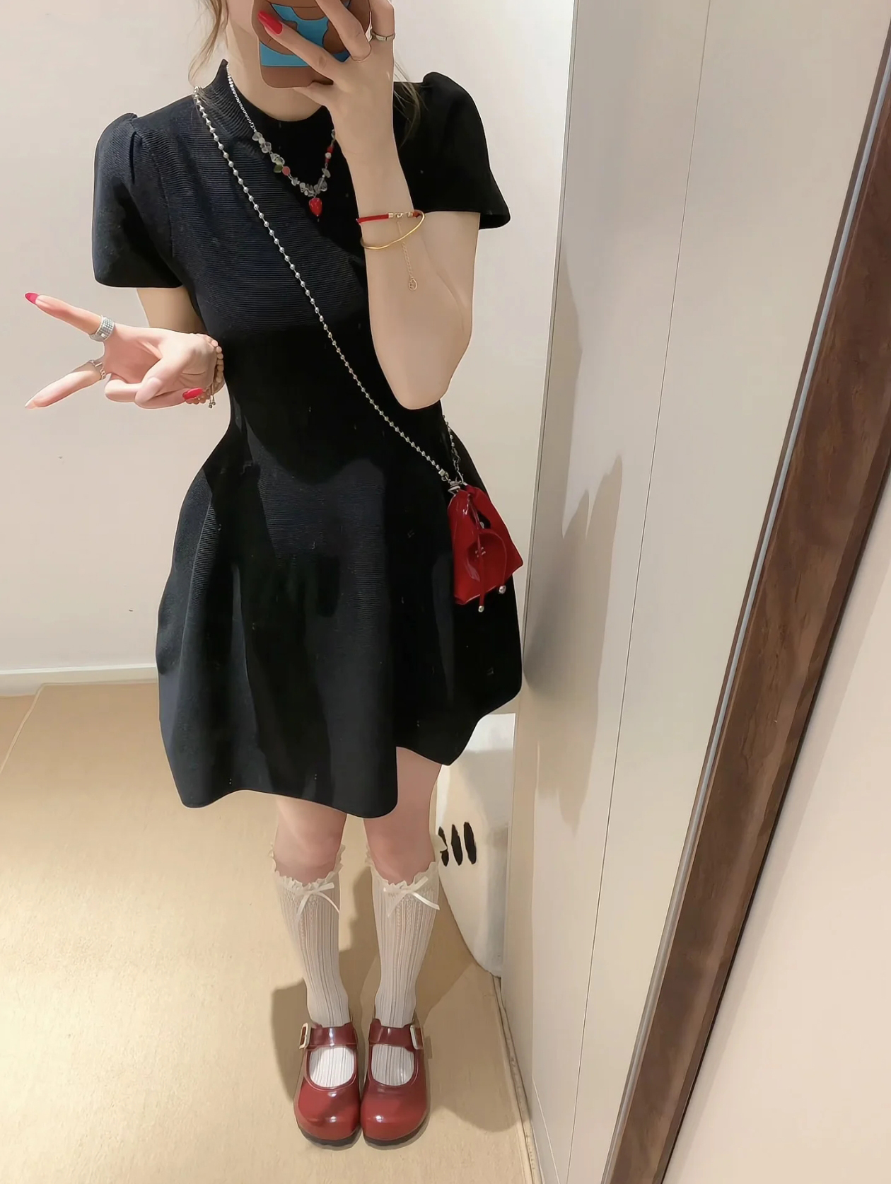 Summer Premium Knitted Short Sleeve Dress for Women Petite Waist Cinching Slimming Puffball Elegant Little Black Dress - Image 3