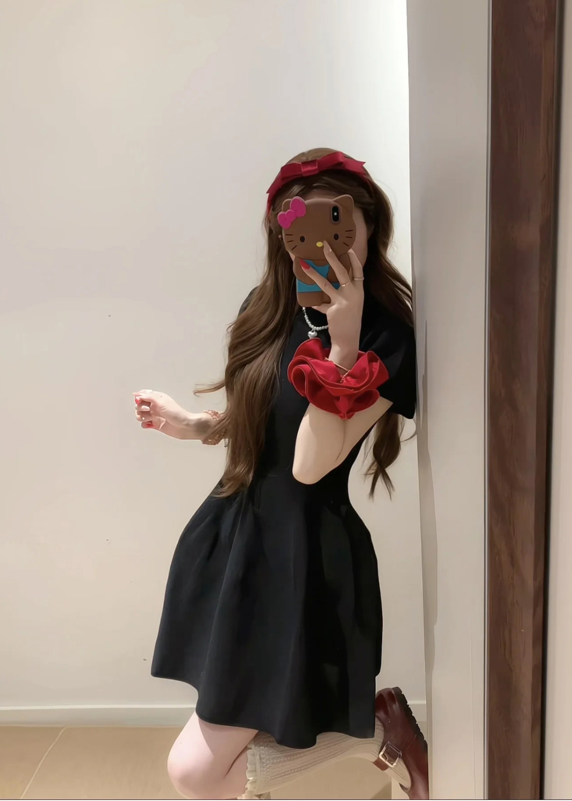 Summer Premium Knitted Short Sleeve Dress for Women Petite Waist Cinching Slimming Puffball Elegant Little Black Dress - Image 2